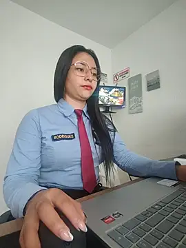 Snapshot of Queen_linda1 chatting on 06.28.26 Queen linda1 online show from 06.28.26