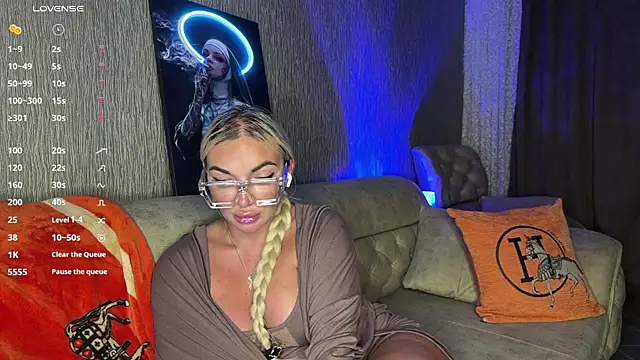 Snapshot of MissJessX chatting on 07.13.26 MissJessX online show from 07.13.26