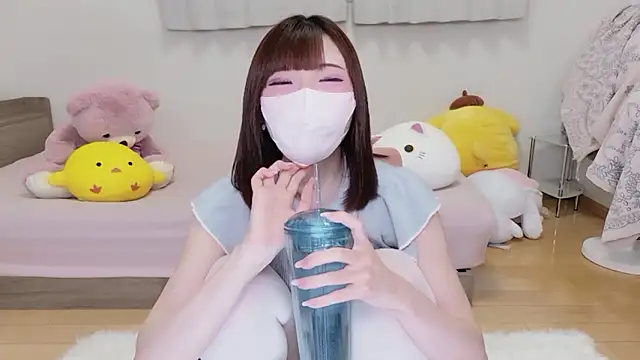 hiyo0001 online show from 07.18.26