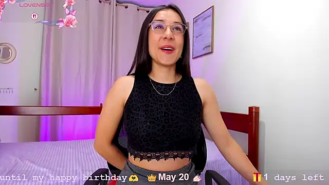 Snapshot of Elisabetta_Amour chatting on 05.19.26 Elisabetta Amour online show from 05.19.26