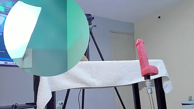 Snapshot of Sabrinna_fox chatting on 07.03.26 Sabrinna fox online show from 07.03.26