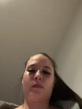 Poppylooloo online show from 04.23.26