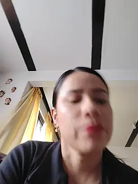 Snapshot of Nicol_Alvarez1 chatting on 06.21.26 Nicol Alvarez1 online show from 06.21.26