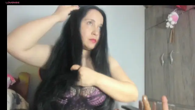 Snapshot of cami_hot_tits chatting on 05.18.26 cami hot tits online show from 05.18.26