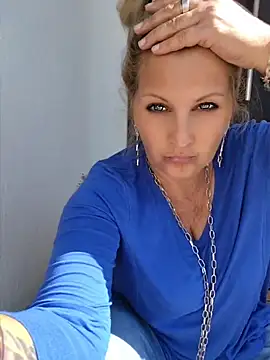 Divineblond online show from 05.15.26