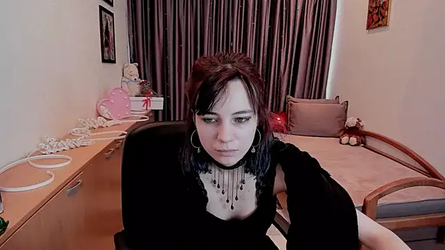 Snapshot of MiniLysii chatting on 04.24.26 MiniLysii online show from 04.24.26