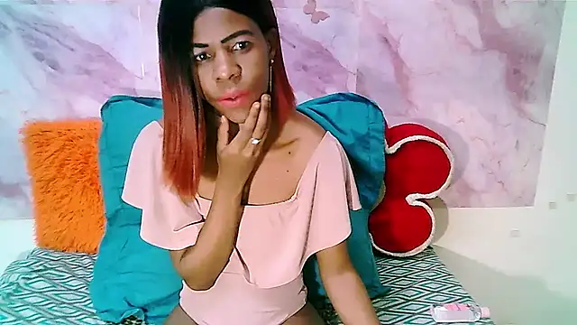 Snapshot of EbonySweetPeach chatting on 06.22.26 EbonySweetPeach online show from 06.22.26