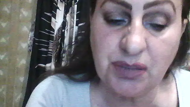 LoaqLovew online show from 04.24.26