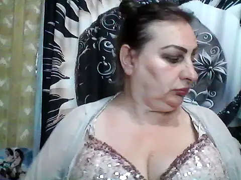 Snapshot of LoaqLovew chatting on 06.20.26 LoaqLovew online show from 06.20.26