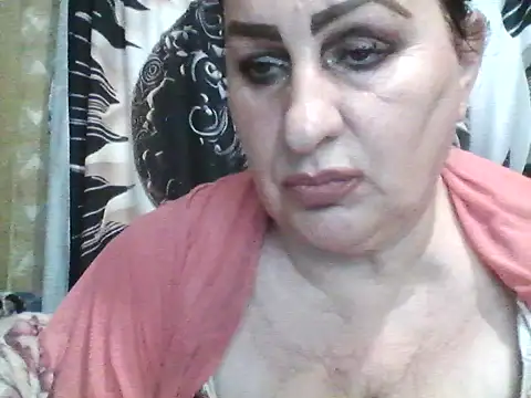 Snapshot of LoaqLovew chatting on 06.22.26 LoaqLovew online show from 06.22.26