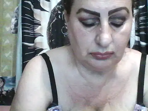 Snapshot of LoaqLovew chatting on 06.29.26 LoaqLovew online show from 06.29.26