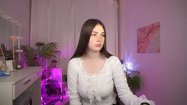 BettyMarlowe online show from 06.12.26