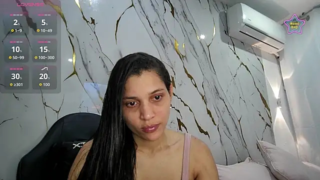 Snapshot of oriana_sweet chatting on 06.14.26 oriana sweet online show from 06.14.26