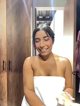 Snapshot of SaryJonex chatting on 07.27.26 SaryJonex online show from 07.27.26