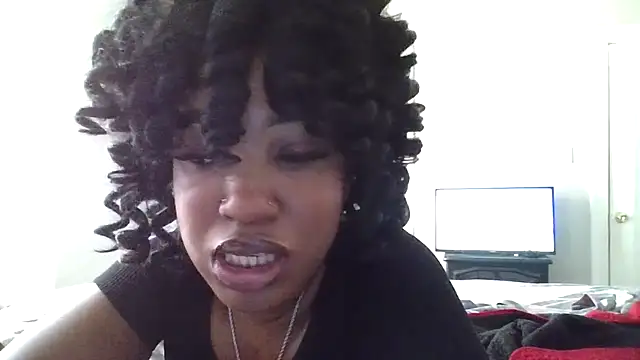 Snapshot of ptpom_lucc chatting on 04.23.26 ptpom lucc online show from 04.23.26