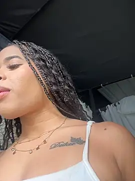 Snapshot of EmmaExoticaXXX chatting on 07.07.26 EmmaExoticaXXX online show from 07.07.26
