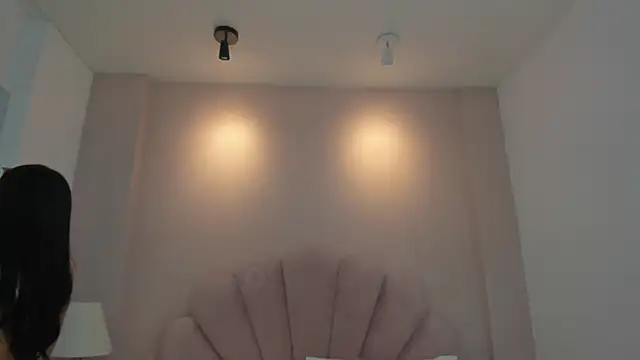 Snapshot of Chloe_Thomsoon_ chatting on 05.04.26 Chloe Thomsoon online show from 05.04.26