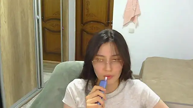 AshleyTropiano online show from 06.17.26