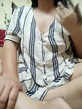 Snapshot of Aayaat__ chatting on 07.28.26 Aayaat online show from 07.28.26
