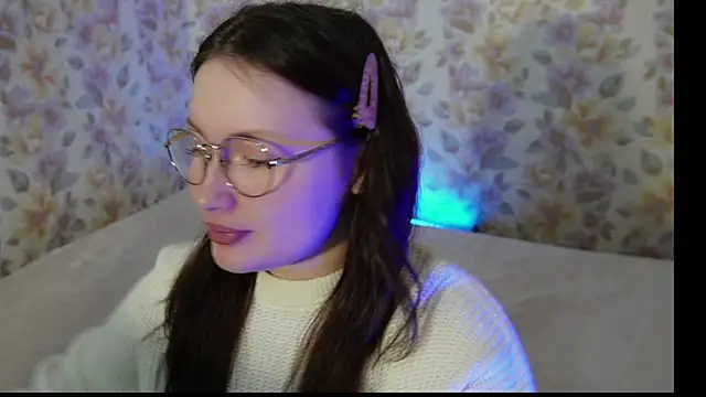 Snapshot of Tendre_Amelia chatting on 06.11.26 Tendre Amelia online show from 06.11.26