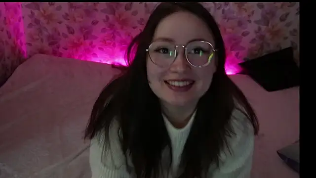 Snapshot of Tendre_Amelia chatting on 06.20.26 Tendre Amelia online show from 06.20.26