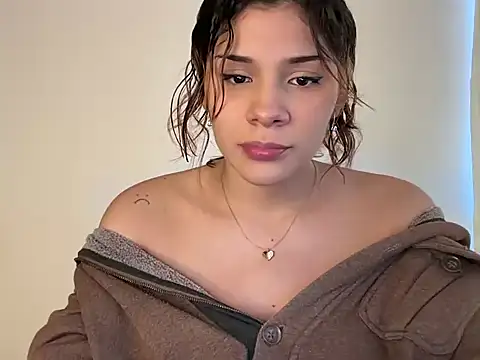 Snapshot of Im__molly6 chatting on 06.17.26 Im molly6 online show from 06.17.26