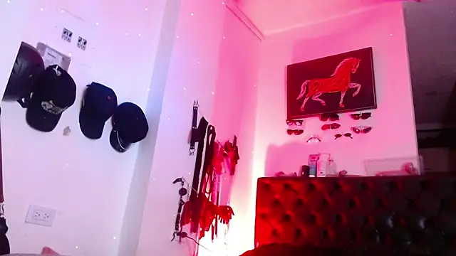 Snapshot of Carolina_Bluee chatting on 04.27.26 Carolina Bluee online show from 04.27.26