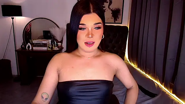 Snapshot of Empress_Candice chatting on 05.18.26 Empress Candice online show from 05.18.26