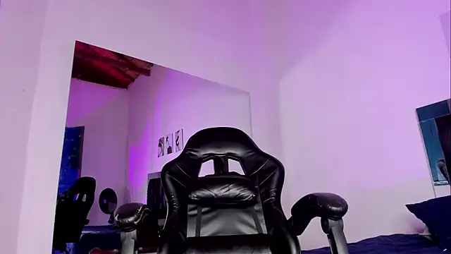 ThiagoSexy005 online show from 06.24.26