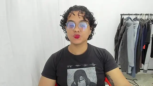 Snapshot of Diane_exotic chatting on 05.08.26 Diane exotic online show from 05.08.26