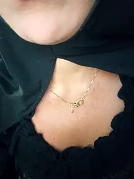 nadia  abaud online show from 03.12.25