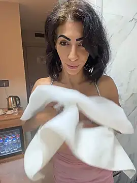 Yasmiinee online show from 06.26.26