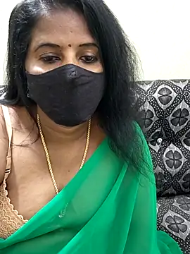 Snapshot of Sunitha-tamilponu chatting on 07.24.26 Sunitha-tamilponu online show from 07.24.26