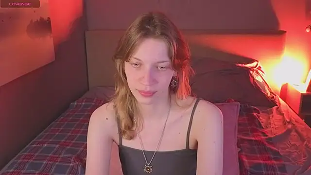 Snapshot of Emily_Cartex chatting on 05.25.26 Emily Cartex online show from 05.25.26