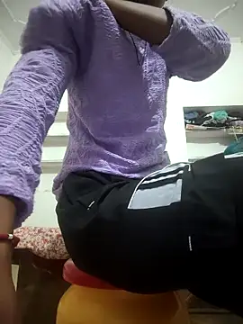 Snapshot of ESHA-LOVE chatting on 05.05.26 ESHA-LOVE online show from 05.05.26