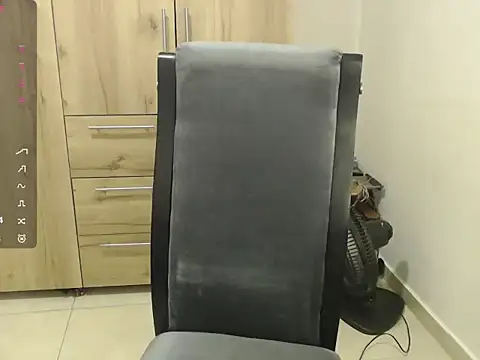 Lily     online show from 08.05.26