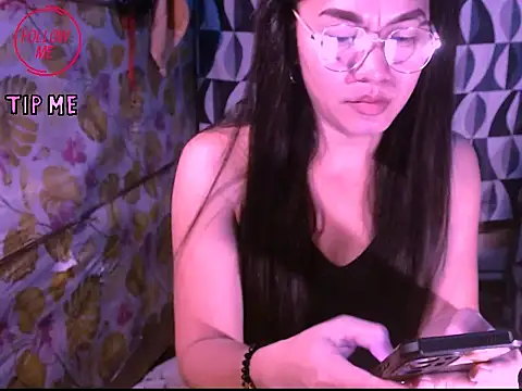 Snapshot of TSjuicyhotdrops chatting on 10.17.25 TSjuicyhotdrops online show from 10.17.25