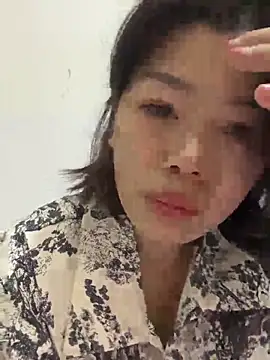 Snapshot of milkwine chatting on 05.10.26 milkwine online show from 05.10.26