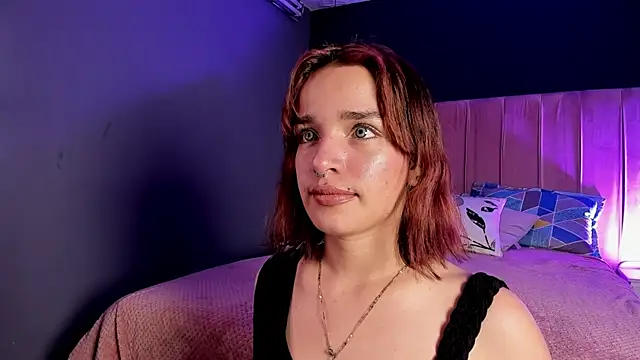 Snapshot of Azahara_18 chatting on 07.25.26 Azahara 18 online show from 07.25.26