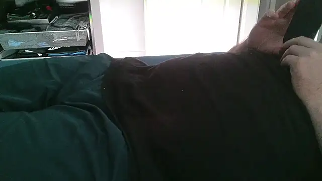 Snapshot of horny-bear89 chatting on 05.25.26 horny-bear89 online show from 05.25.26