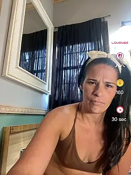 Snapshot of Vanessa_Valentine chatting on 07.22.26 Vanessa Valentine online show from 07.22.26