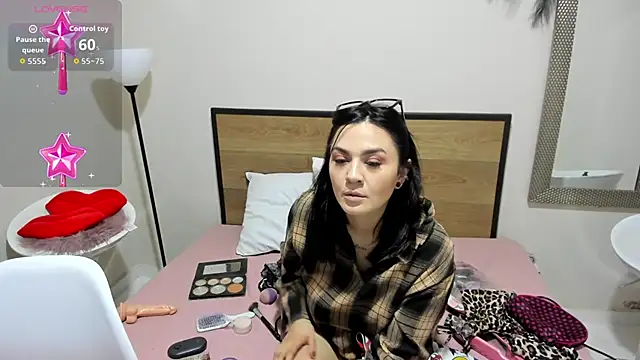 Snapshot of Kata_lina_ chatting on 06.01.26 Kata lina online show from 06.01.26