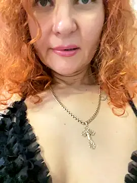 Snapshot of kisulya chatting on 10.23.25 kisulya online show from 10.23.25