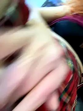 Snapshot of kisulya chatting on 10.25.25 kisulya online show from 10.25.25