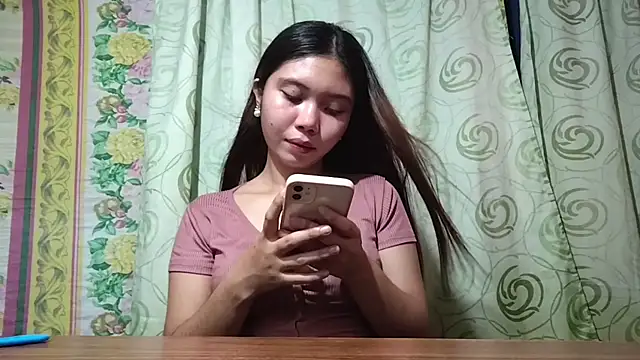 RegenaKhanponaphan online show from 05.21.26