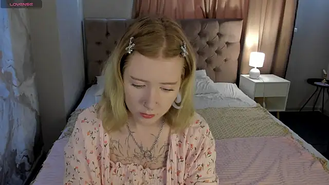 Elira Vane online show from 07.20.26