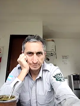 Snapshot of Alejandro83bsf chatting on 05.05.26 Alejandro83bsf online show from 05.05.26