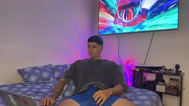 Snapshot of SexxxySquirterStev777 chatting on 06.08.26 SexxxySquirterStev777 online show from 06.08.26