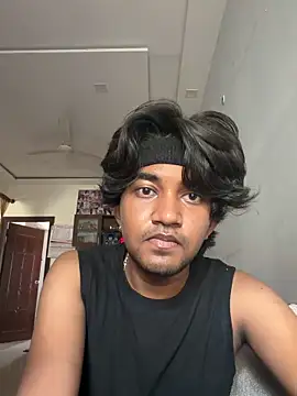 Snapshot of nilanfucks chatting on 05.18.26 nilanfucks online show from 05.18.26