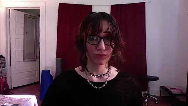 Snapshot of AnnywnBelle chatting on 05.15.26 AnnywnBelle online show from 05.15.26